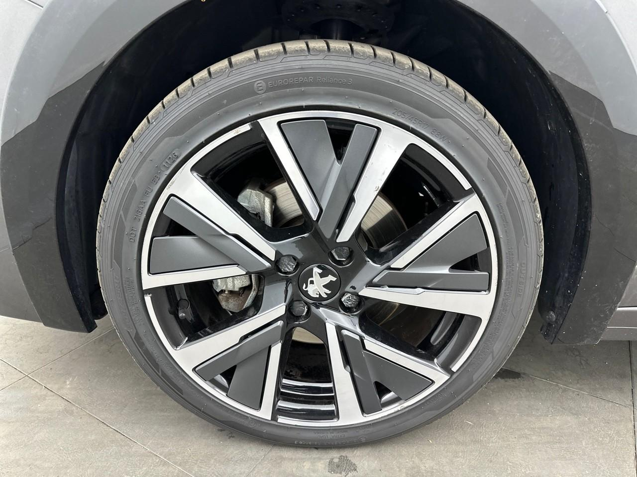Peugeot 208 bluehdi 100 s&s bvm6 gt — photo 14