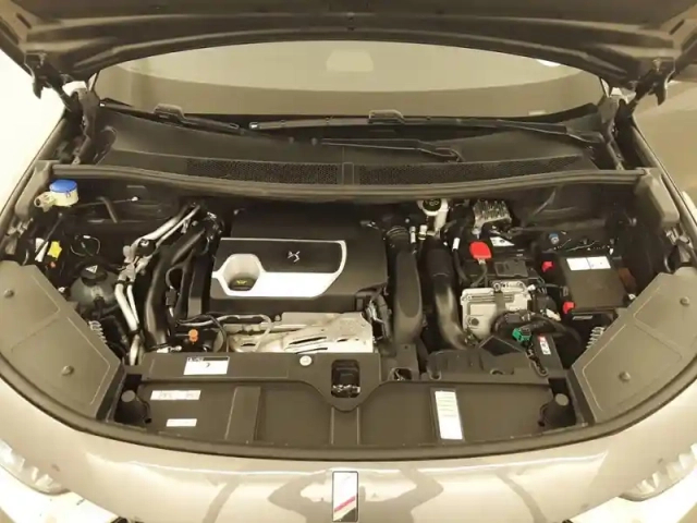 Ds Ds 7 ds7 crossback hybride e-tense 300 eat8 4x4 — photo 83