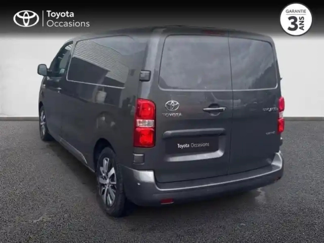Toyota Proace medium 75kwh business electric rc21 — photo 2