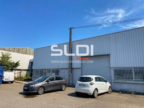 Local d'activité 350 m²