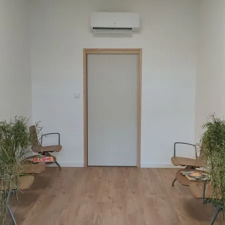 🌿 Cabinet 19m² refait à neuf - Métro Rangueil - Idéal Bien-être & Soins