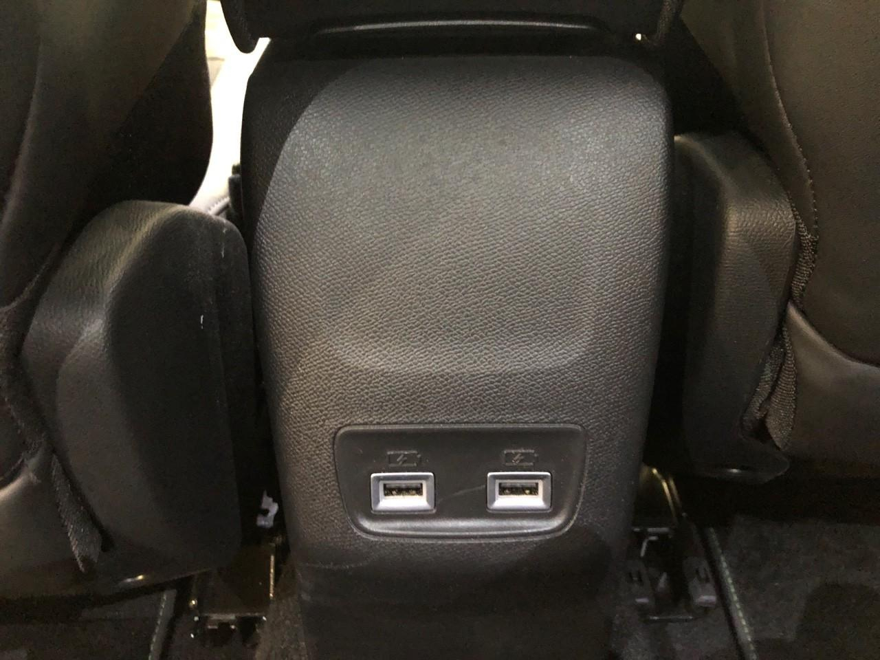 Peugeot 2008 puretech 130 s&s eat8 gt pack — photo 22