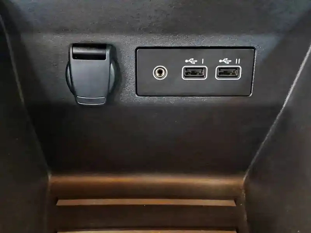 Renault Clio tce 90 — photo 29