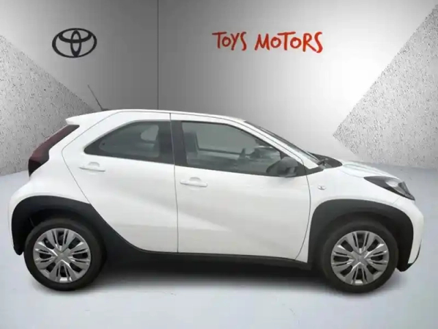 Toyota Aygo 1.0 vvt-i 72 dynamic — photo 6