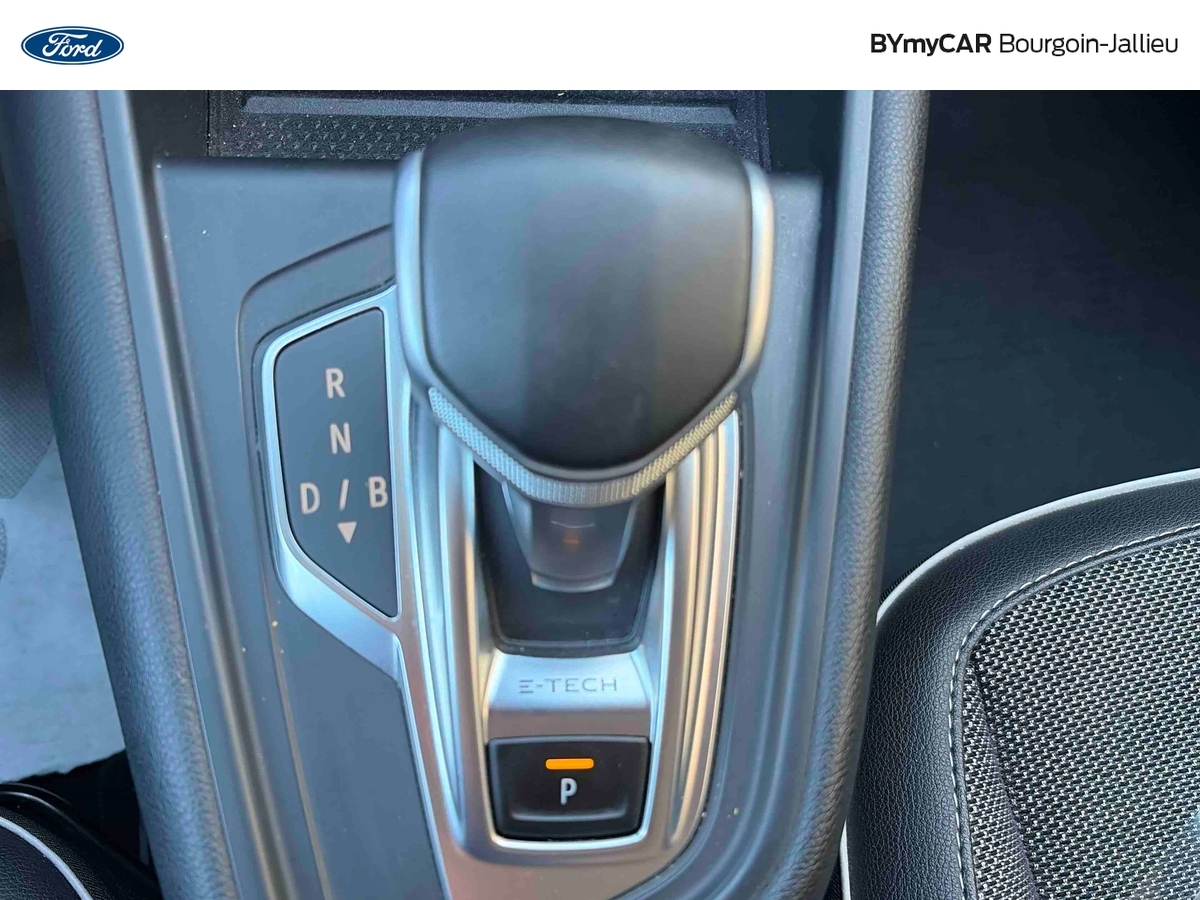 Renault Captur E-Tech Plug-in 160 — photo 21