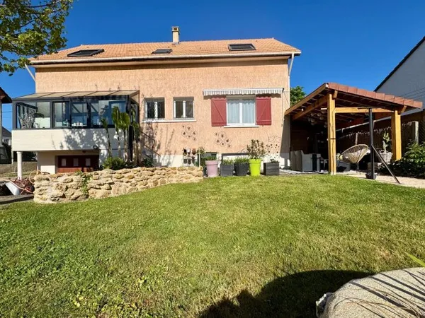 Maison 6 pièces 140 m²