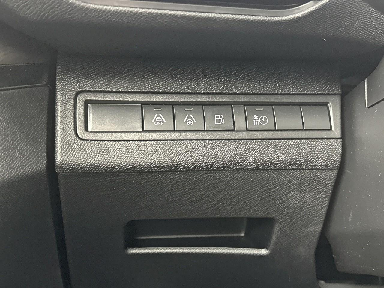 Peugeot 3008 hybrid 225 e-eat8 gt pack — photo 16