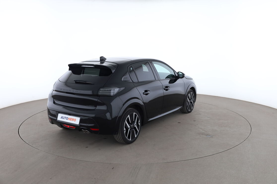 Peugeot 208 1.2 Hybrid GT e-DCS6 — photo 5