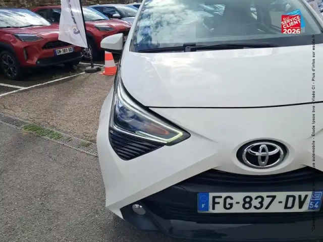 Toyota Aygo 1.0 vvt-i 72ch x-play x-shift 5p — photo 13