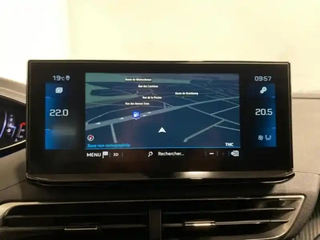 Peugeot 3008 1.2 puretech 130ch s&amp;s allure eat8 — photo 12