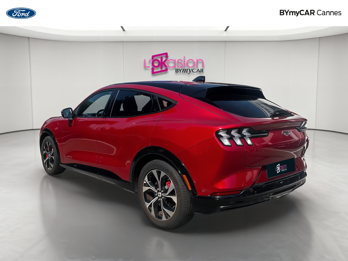 Ford Mustang Mach-E Extended Range 91 kWh 294 ch — photo 3