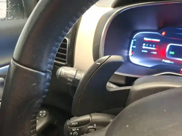 Citroën C5 Aircross puretech 180 s&amp;s eat8 — photo 21