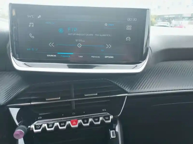 Peugeot 208 hybrid 110 ch e-dcs6 — photo 15