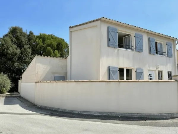 Villa 6 pièces 105 m²