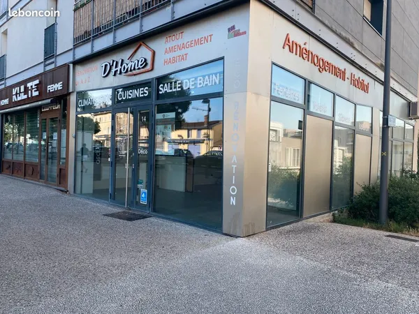 Local commercial à louer 1190 ht/mois et 70ht/mois charges