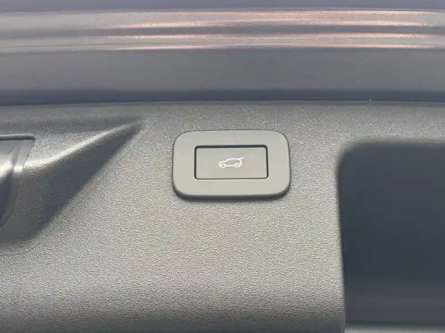Land Rover Discovery Sport p300e phev awd bva — photo 29