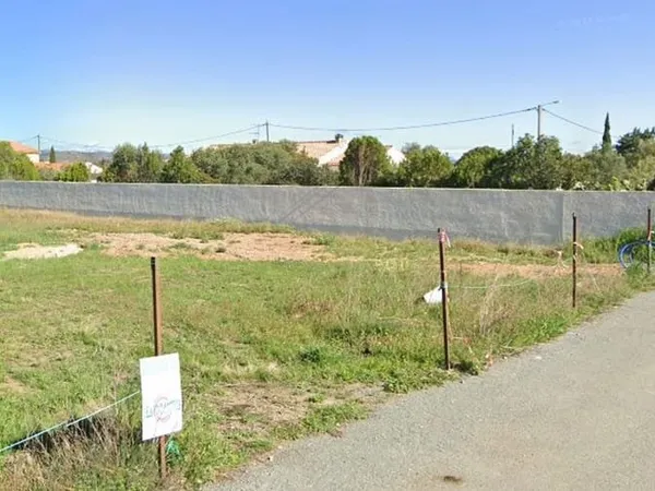 Terrain 482 m²
