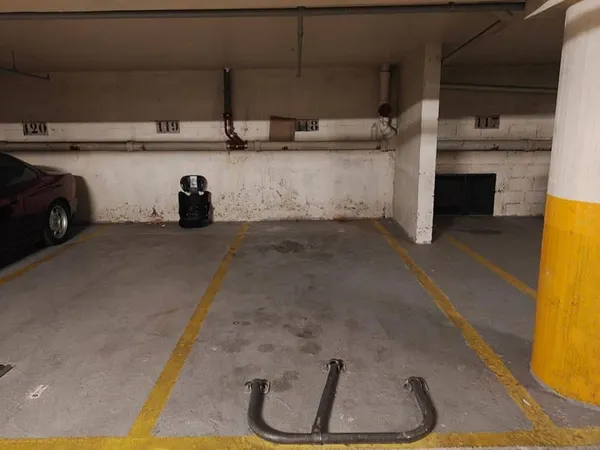 Parking 13 m²