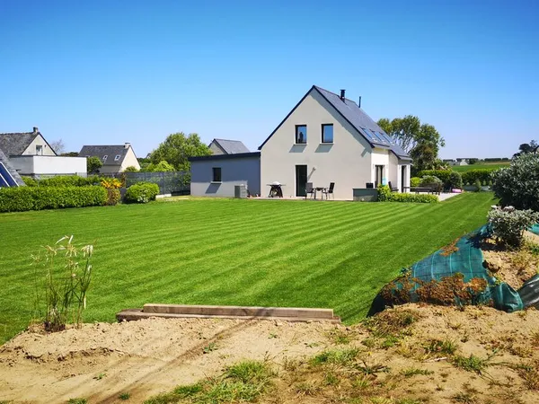 Terrain constructible 838m² bord de mer