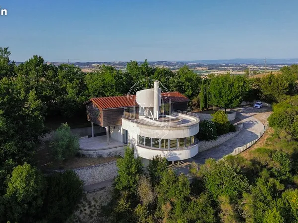 Villa 4 pièces 183 m²