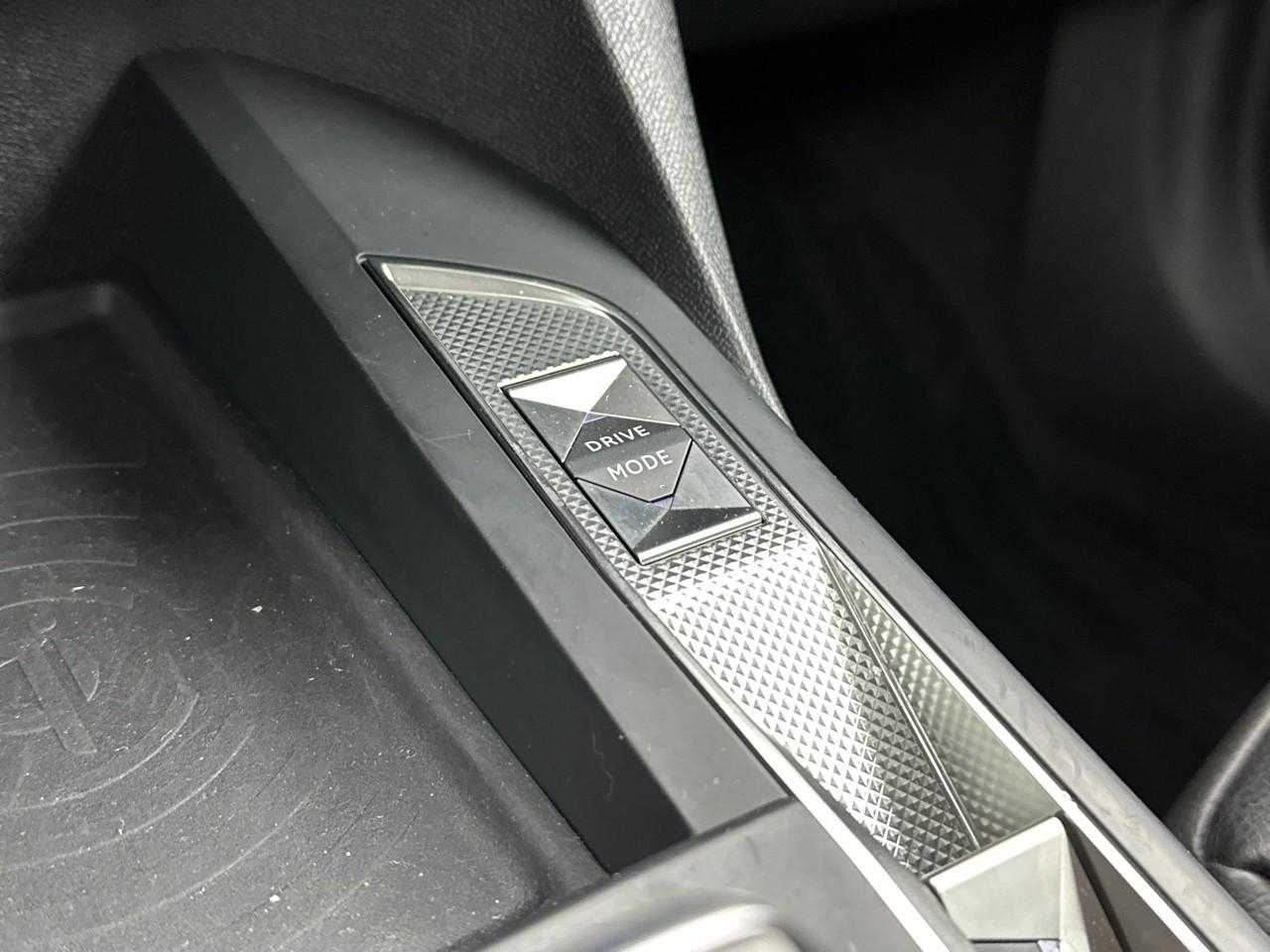 Ds Ds 3 crossback puretech 130 eat8 connected chic — photo 28