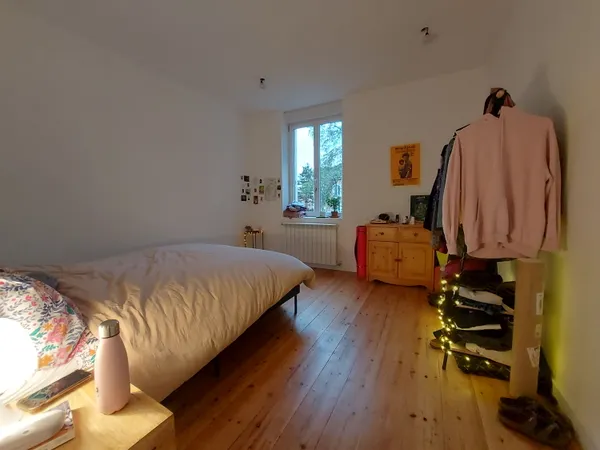 Loue chambre dans maison en colocation