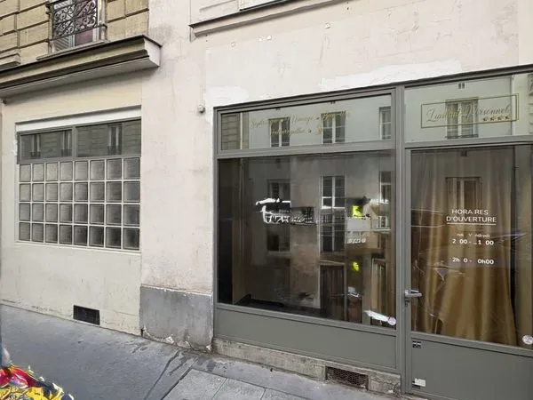 Boutique 82 m² Paris