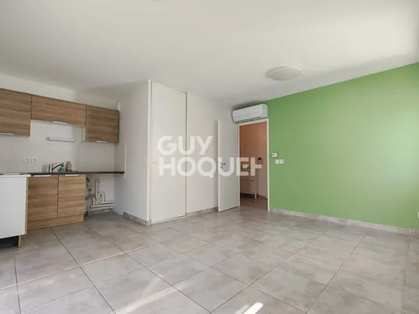 CANOHES Charmant T2 de 43 m² lumineux avec terrasse et 2 places de parking fermé.