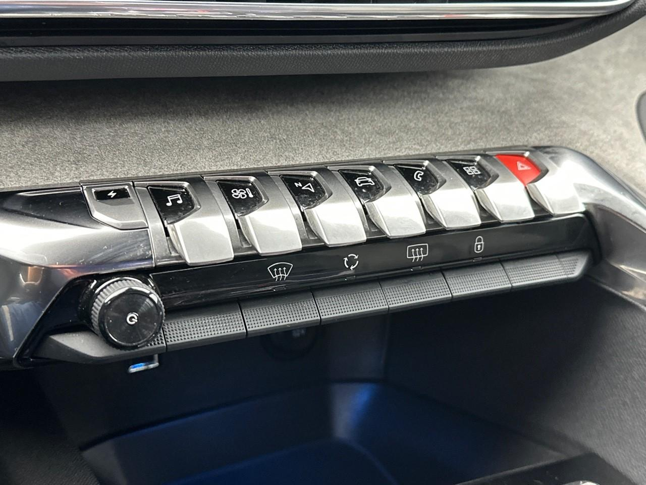 Peugeot 3008 hybrid 225 e-eat8 gt — photo 27