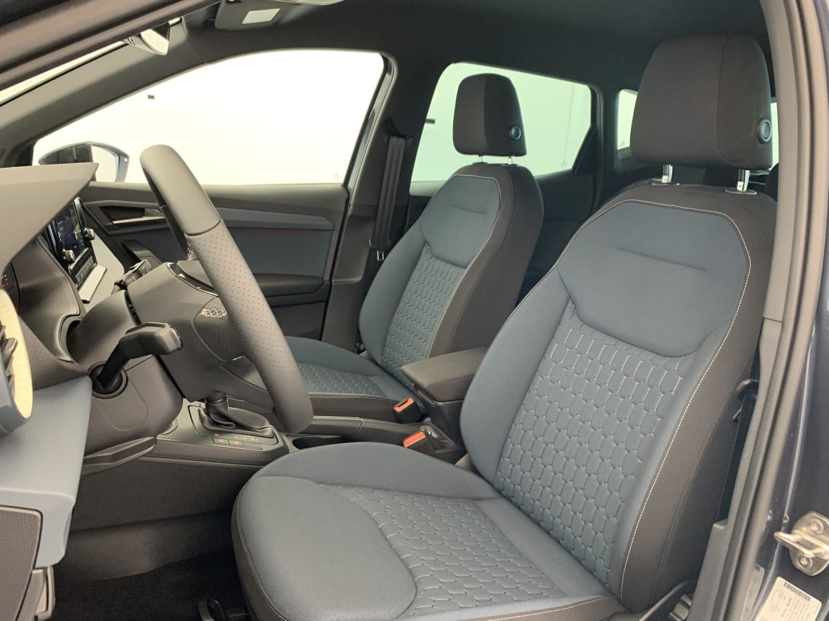Seat Arona — photo 21