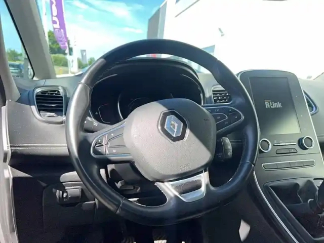 Renault Scenic tce 140 fap — photo 23