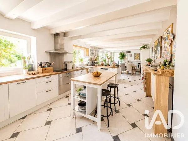 Maison 6 pièces 193 m²