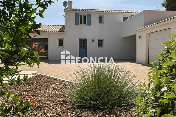 Maison 7 pièces 200 m²
