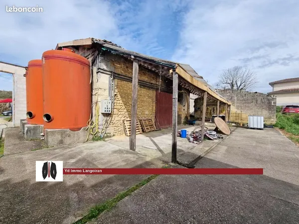 Local commercial 300 m² Langoiran
