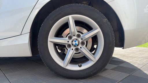 BMW Serie 1 116d 116ch - Business Design – 2018 – 151400 km – Diesel – Boîte Manuelle — photo 5