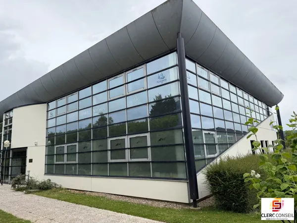 Bureaux 312 m²