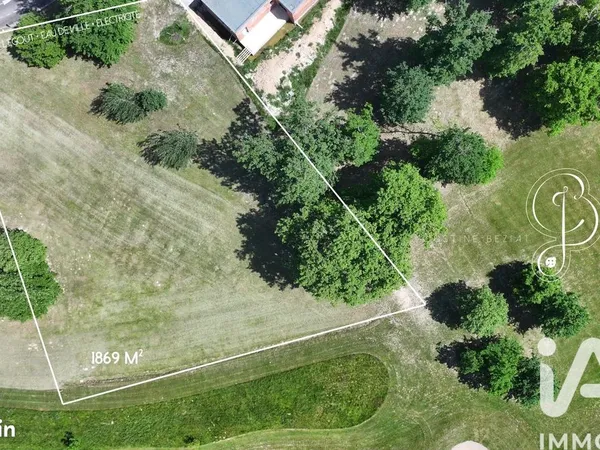 Terrain 1869 m² Montauban