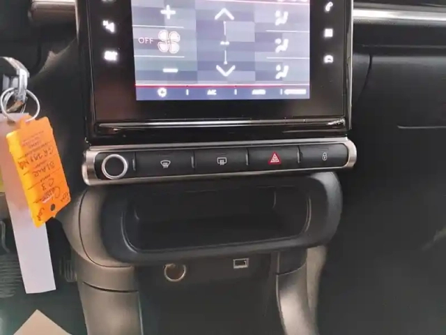 Citroën C3 puretech 83 ch bvm5 max — photo 13