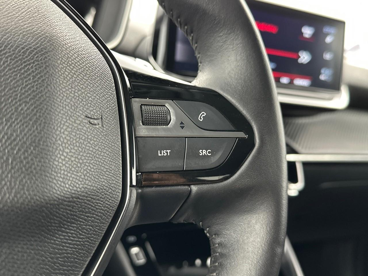 Peugeot 2008 bluehdi 130 s&s eat8 allure pack — photo 18