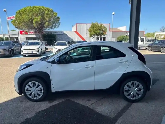 Toyota Aygo X 1.0 vvt-i 72ch dynamic s-cvt my23 — photo 5
