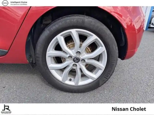 Renault Clio 1.2 tce 120ch energy intens 5p — photo 8