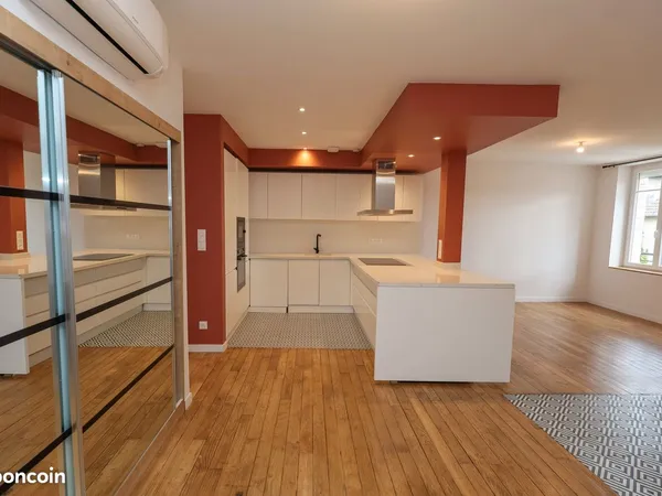Appartement t4 traversant avec parking securise dpe b