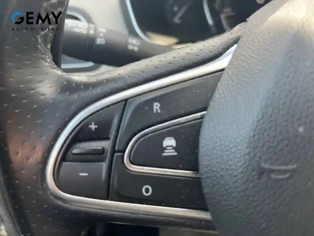 Renault Talisman estate blue dci 200 edc — photo 16