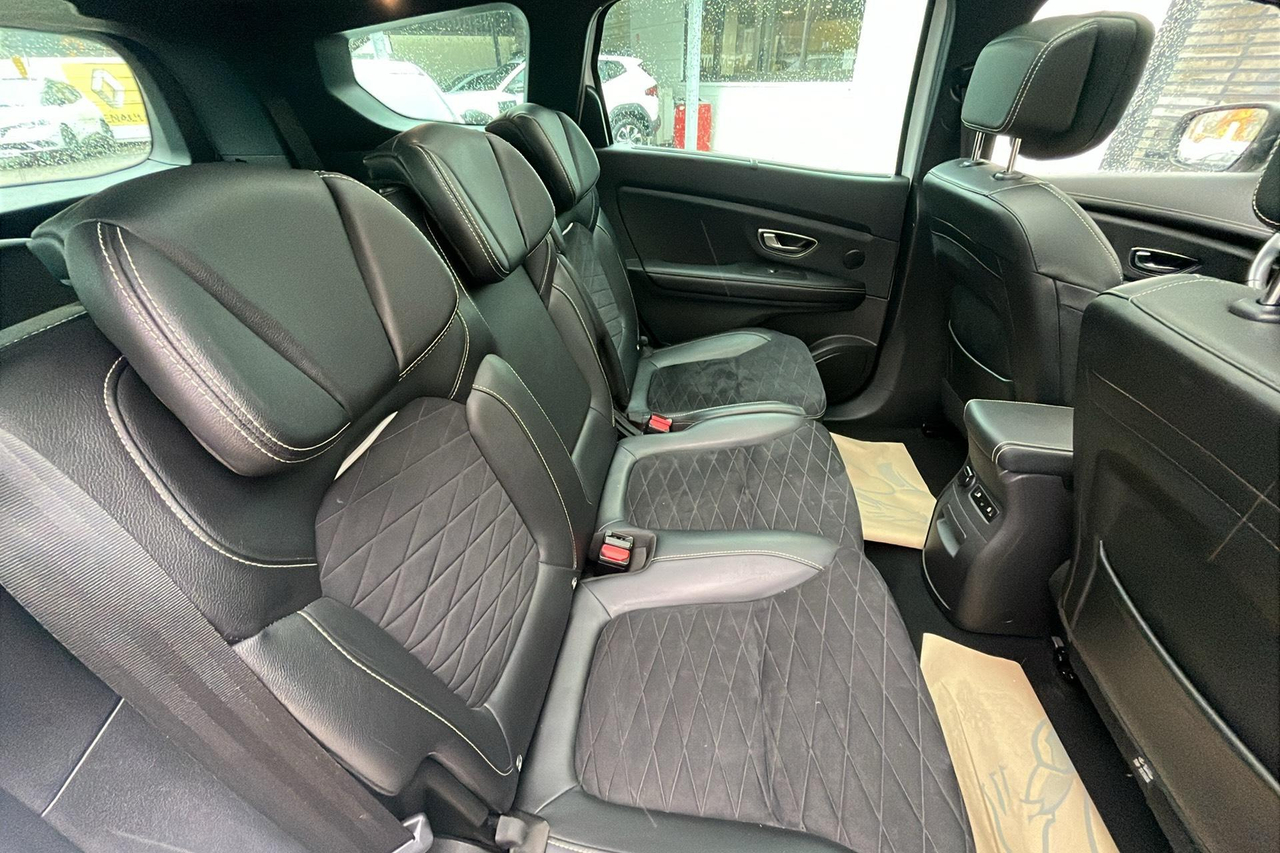 Renault Grand Scenic TCe 160 EDC — photo 13