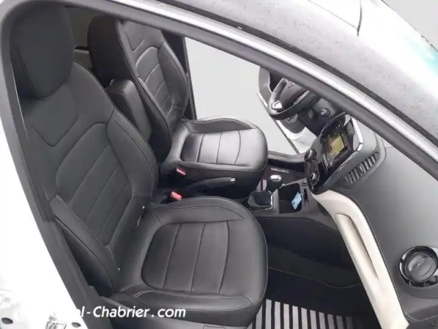 Renault Captur tce 150 fap edc initiale paris — photo 9