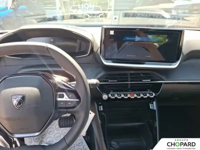 Peugeot 2008 hybrid 145 e-dcs6 — photo 10