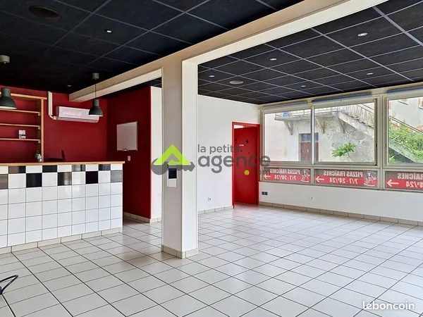 Local commercial 145 m² Auzances