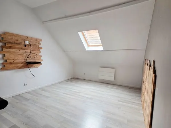 🏢 À LOUER - LOCAL PROFESSIONNEL 115 m² À LIBERCOURT