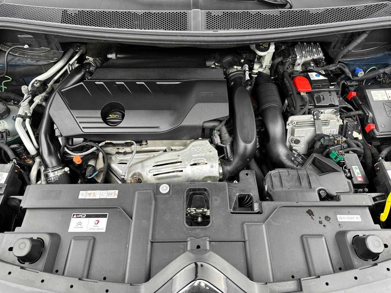 Citroën C5 Aircross hybride rechargeable 225 s&s e-eat8 shine — photo 13