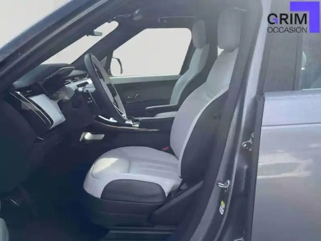 Land Rover Range Rover sport p460e awd 3.0l i6 phev — photo 4